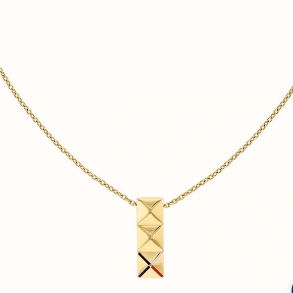 NWT Tommy Hilfiger Women's Gianna Gold-Tone Stainless Steel Pendant Necklace - Picture 2 of 10